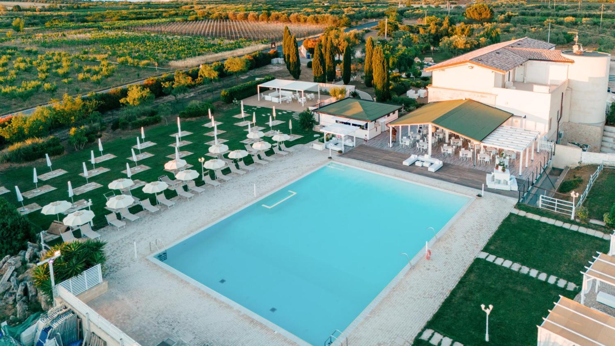 Zyra Garden Club Bed & Breakfast Acquaviva delle Fonti Luaran gambar