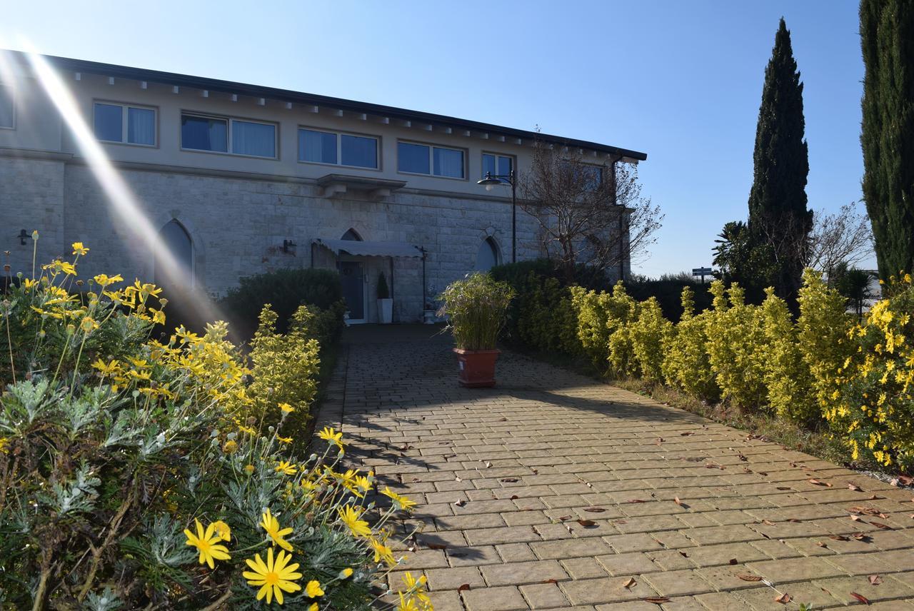 Zyra Garden Club Bed & Breakfast Acquaviva delle Fonti Luaran gambar